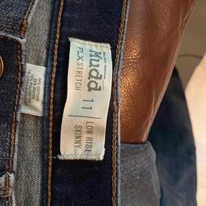Size 11 low rise skinny jeans by Mudd
